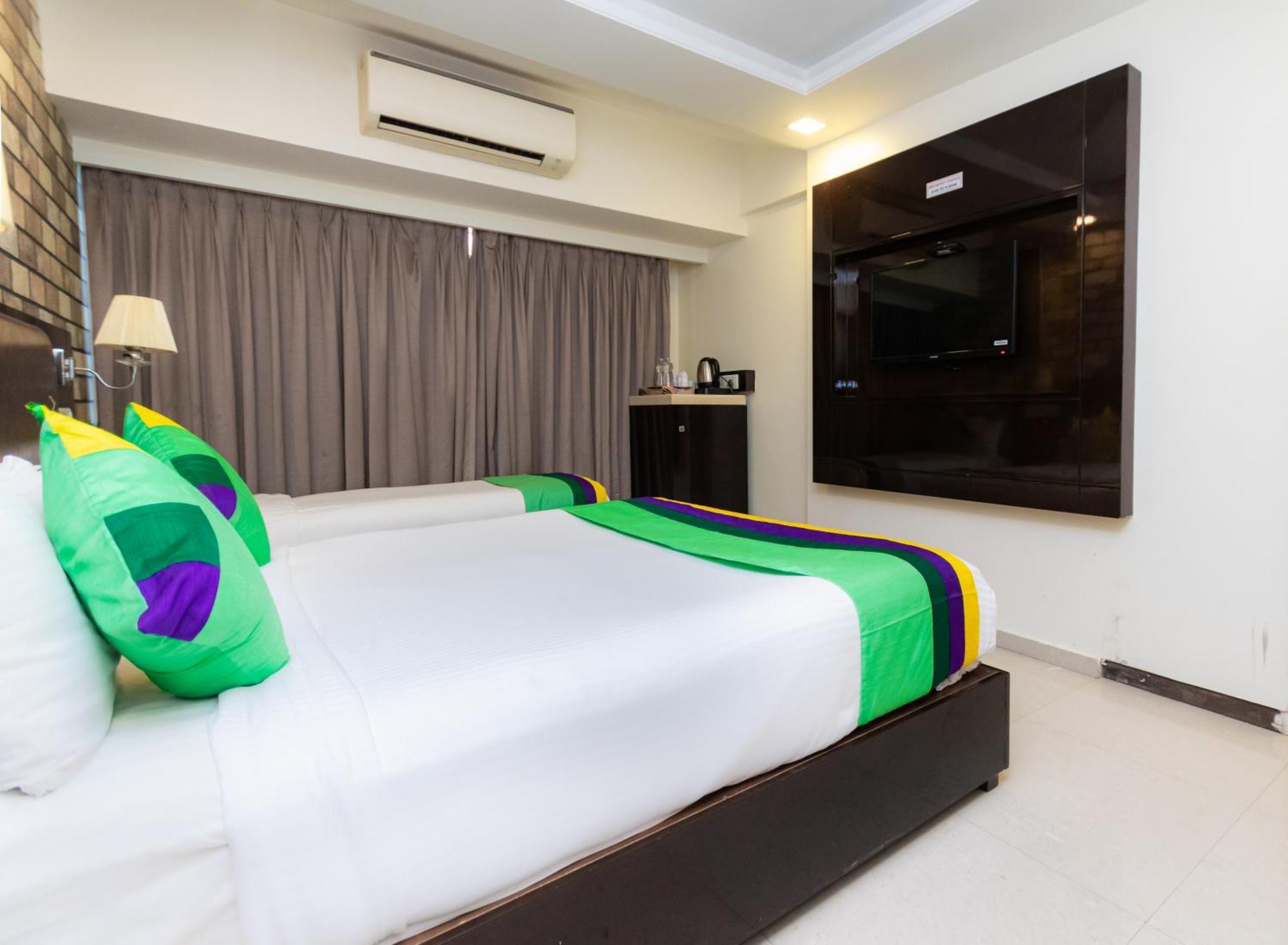 แฟ็บโฮเต็ล ไลบา เรซิเดนซี Hotel มุมไบ ภายนอก รูปภาพ